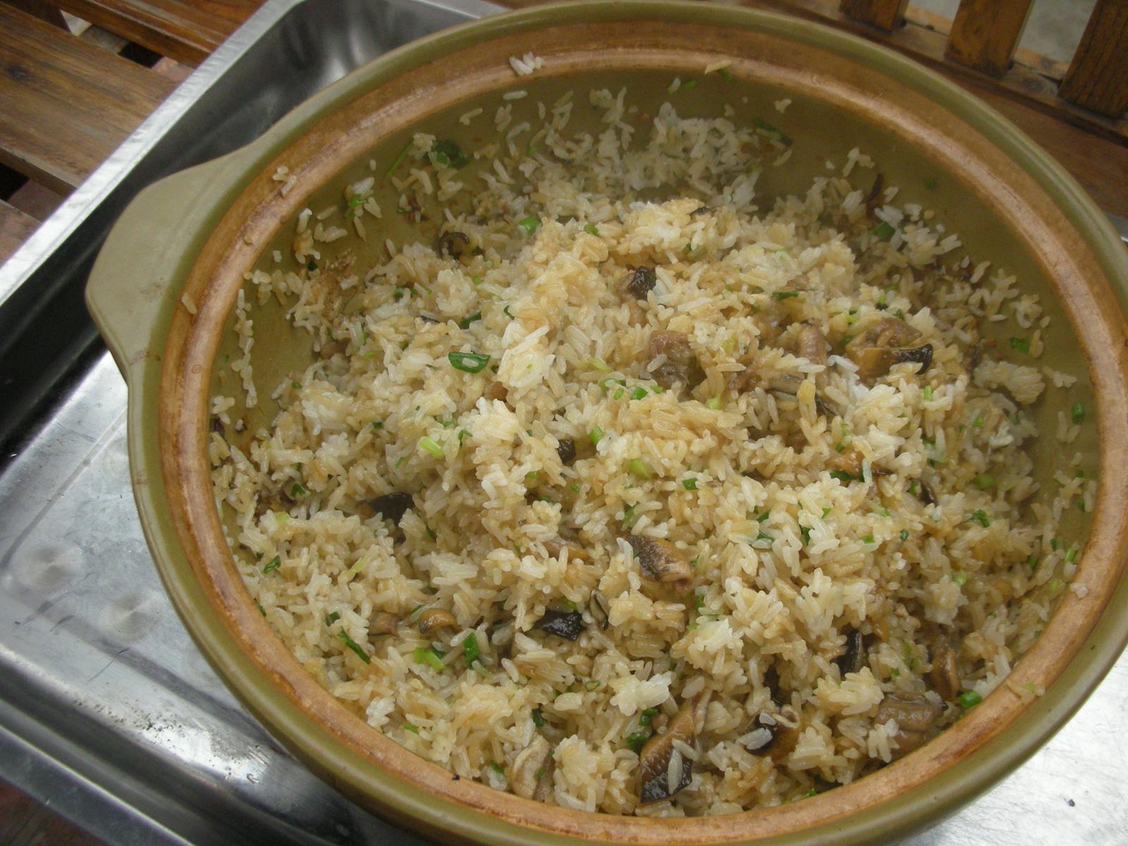「華僑の第一の故郷」と呼ばれる開平(その3．開平の郷土料理偏(エミュー肉に初挑戦!!))。